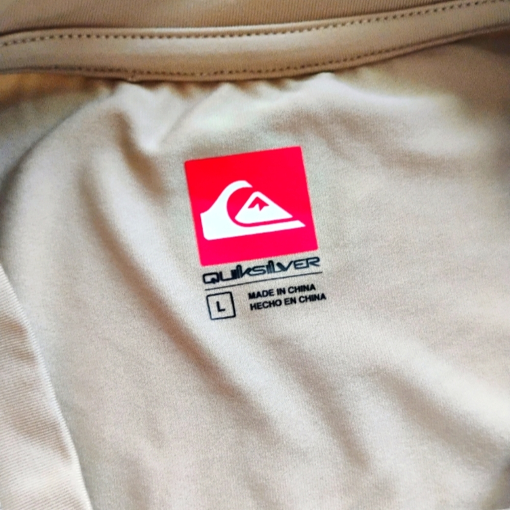 QUIKSILVER NEW Boxed Logo Rashguard Surf Shirt - Picture 9 of 9